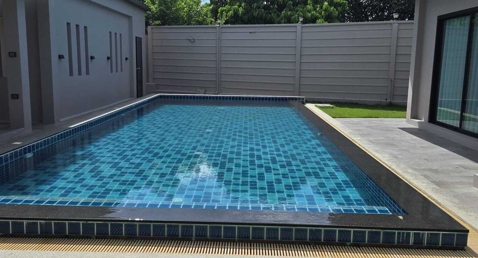 À louer 3 chambres villa à Huay Yai, Pattaya
