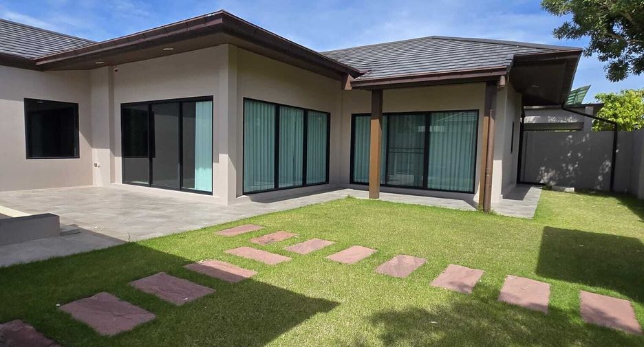 À louer 3 chambres villa à Huay Yai, Pattaya