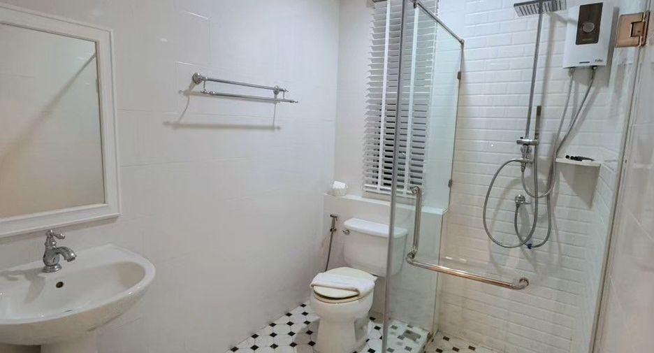 For sale 4 bedrooms villa in Hua Hin, Prachuap Khiri Khan