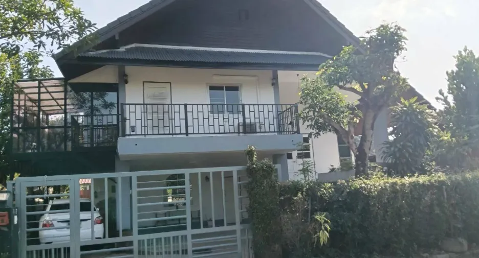 Haus zur Miete mit 3 Zimmer in Mueang Chiang Mai, Chiang Mai