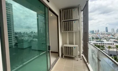À vendre 2 chambres condo à Watthana, Bangkok