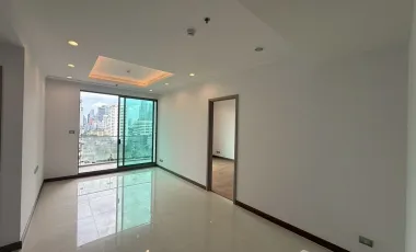 À vendre 2 chambres condo à Watthana, Bangkok