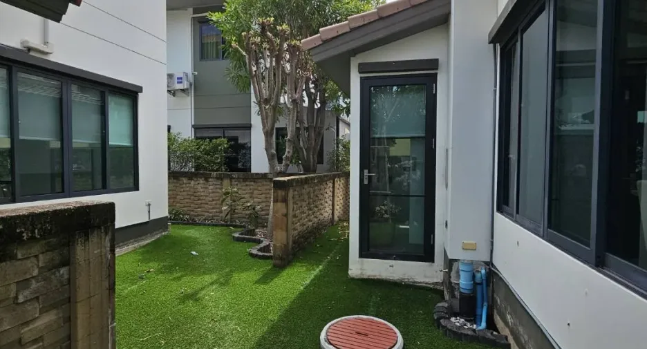For sale 3 ベッドルーム house in Bang Phli, Samut Prakan