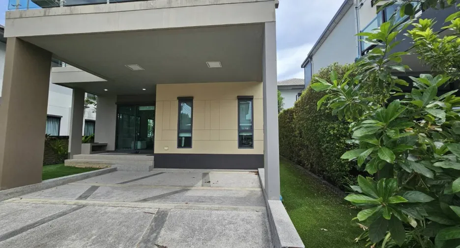 For sale 3 ベッドルーム house in Bang Phli, Samut Prakan
