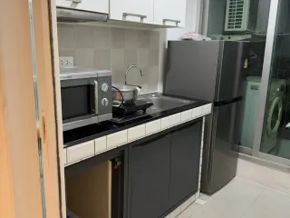 Wohnung zur Miete mit 2 Zimmer in Huai Khwang, Bangkok