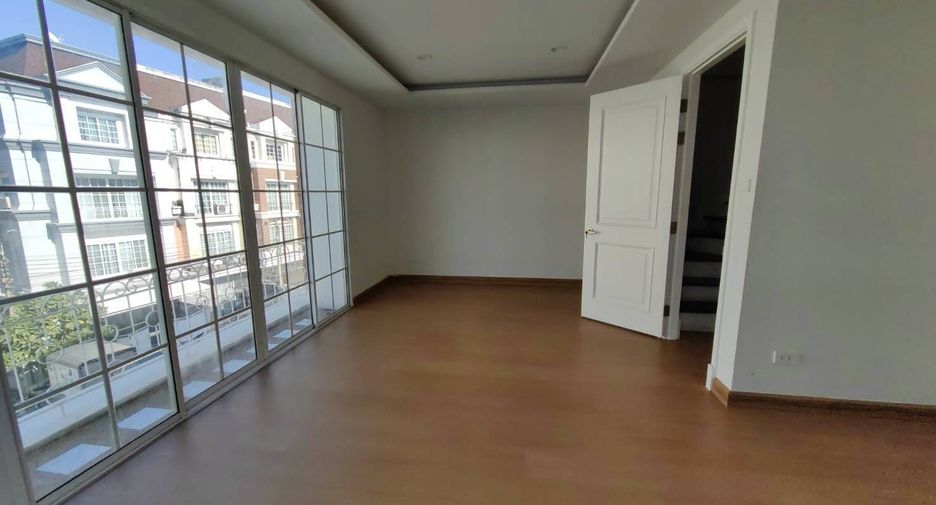 For rent office in Bang Na, Bangkok