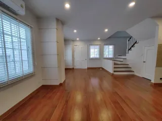 For rent office in Bang Na, Bangkok