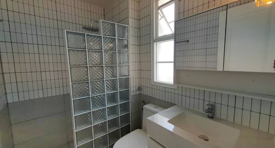 For rent office in Bang Na, Bangkok