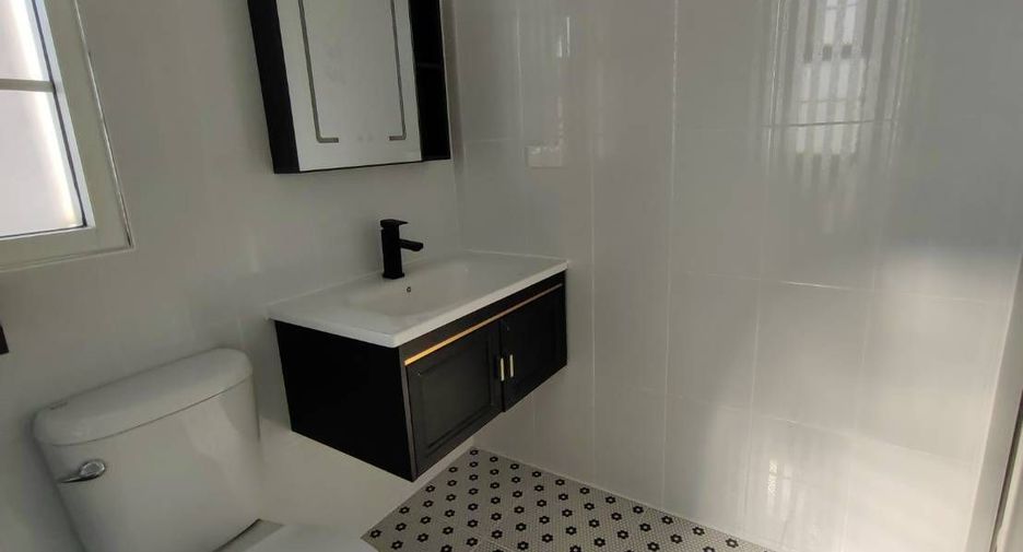 For rent office in Bang Na, Bangkok