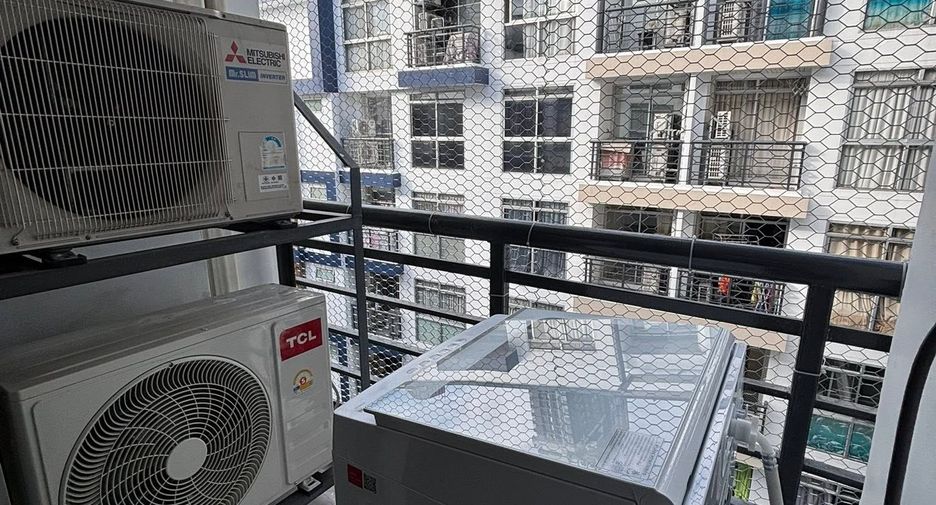 For rent 1 bed condo in Phra Khanong, Bangkok