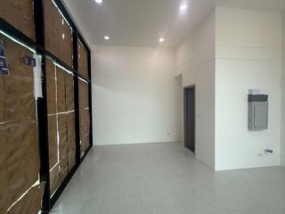 For rent retail Space in Bang Na, Bangkok