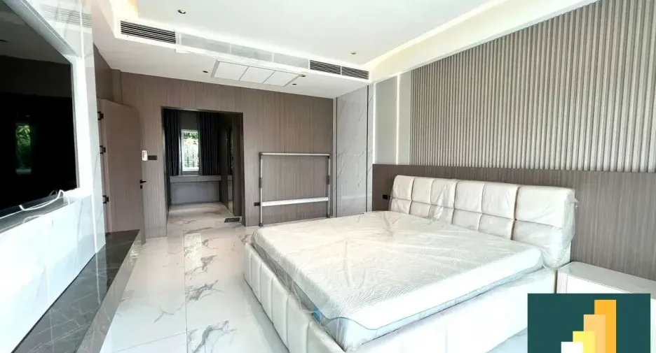 For rent 5 bedrooms house in Bang Lamung, Chonburi