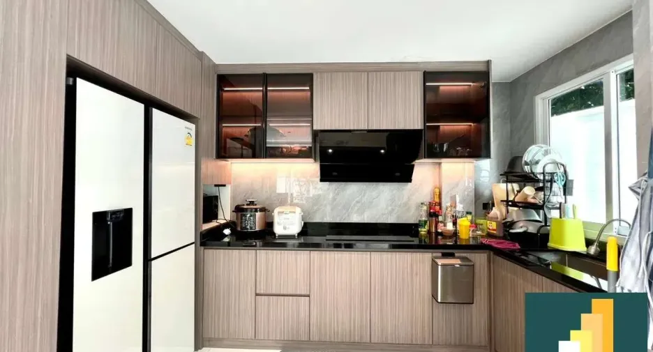 For rent 5 bedrooms house in Bang Lamung, Chonburi