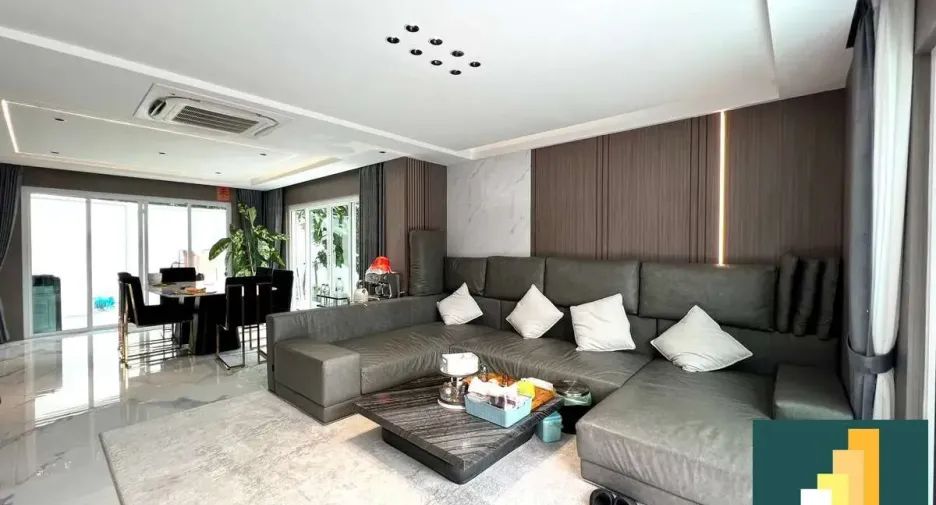 For rent 5 bedrooms house in Bang Lamung, Chonburi