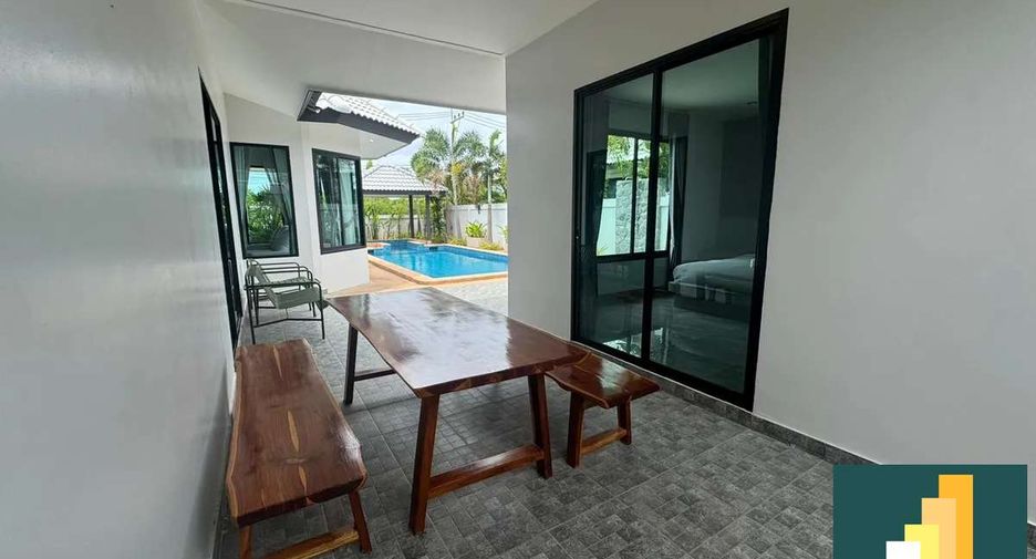 À vendre 4 chambres villa à East Pattaya, Pattaya