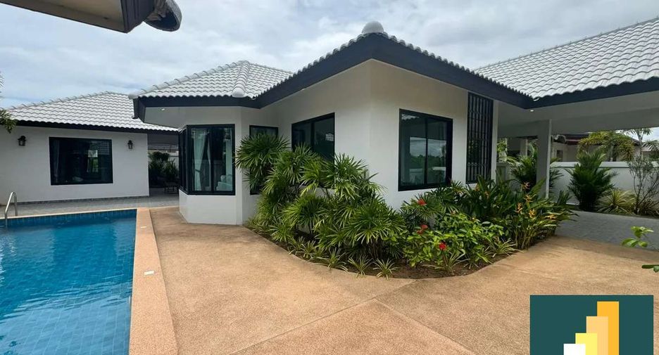 À vendre 4 chambres villa à East Pattaya, Pattaya