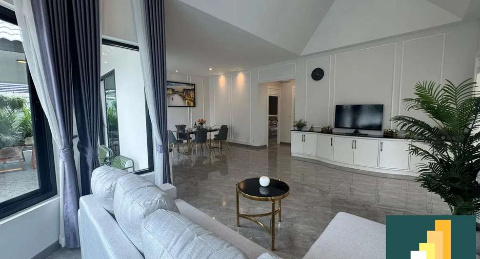 À vendre 4 chambres villa à East Pattaya, Pattaya