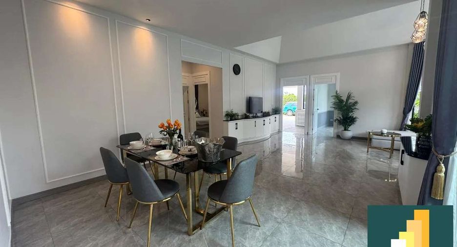 À vendre 4 chambres villa à East Pattaya, Pattaya