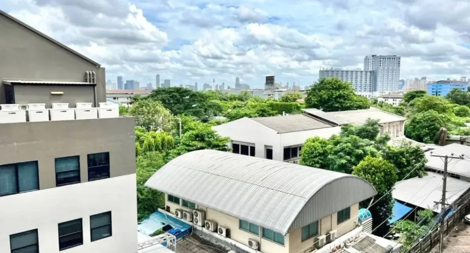 Condo en venta de estudio en Suan Luang, Bangkok
