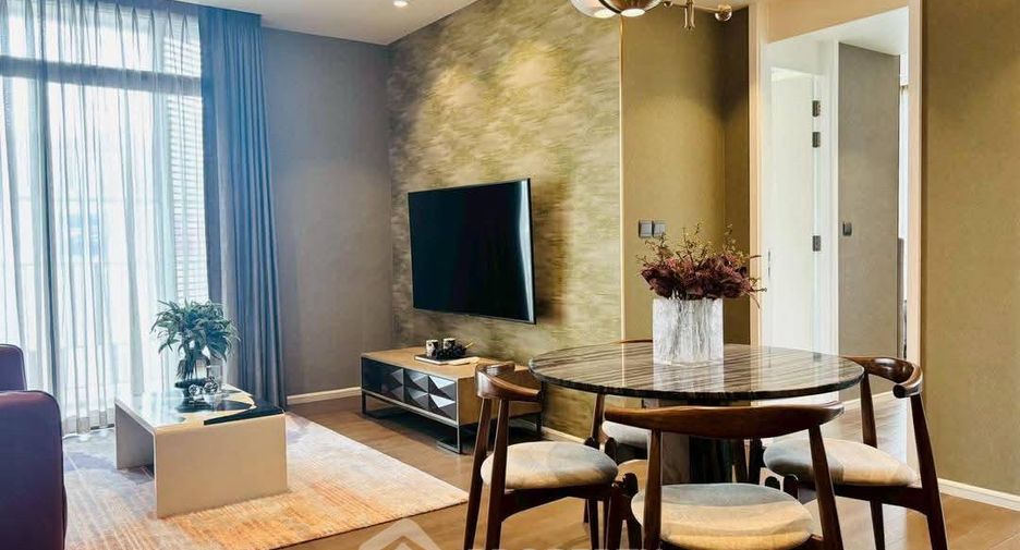 For sale 2 ベッドルーム condo in Khlong Toei, Bangkok