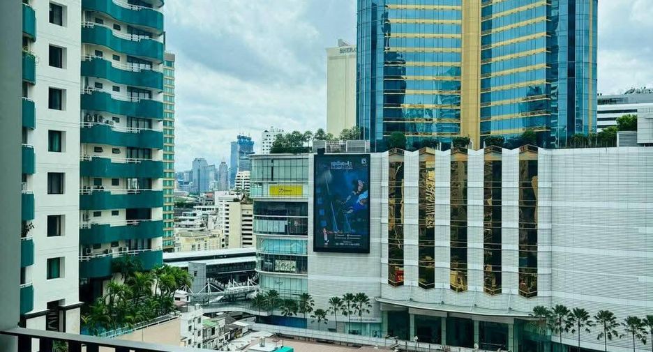 For sale 2 ベッドルーム condo in Khlong Toei, Bangkok