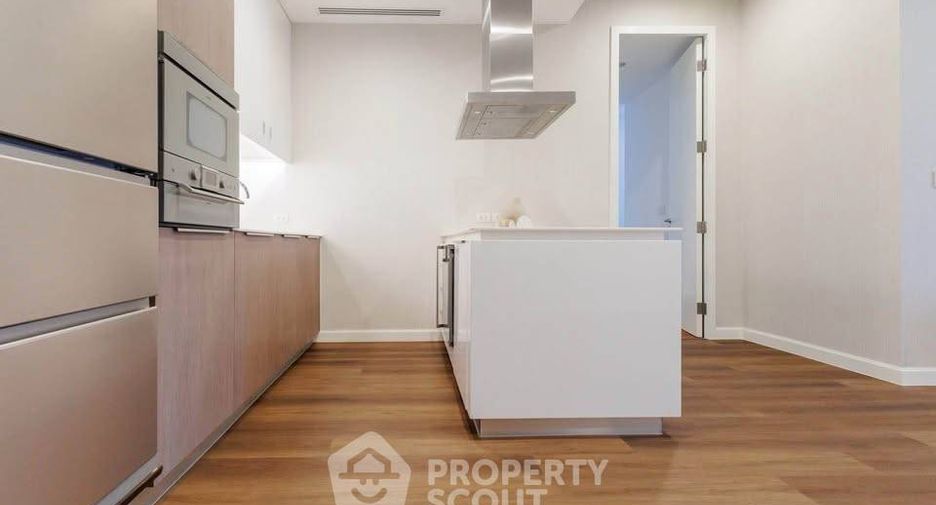 For sale 2 bedrooms condo in Pathum Wan, Bangkok