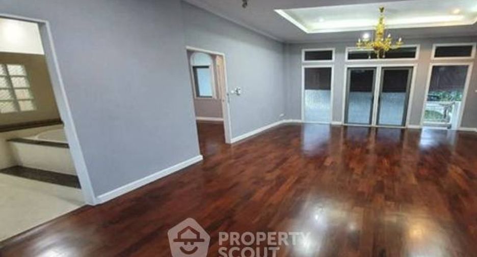 Продажа 3 спальни дом в Буенг Кум, Бангкок