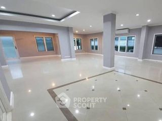 Продажа 3 спальни дом в Буенг Кум, Бангкок