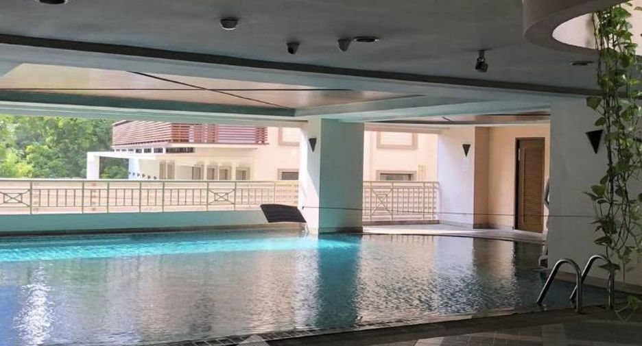 For sale 2 bedrooms condo in Khlong Toei, Bangkok
