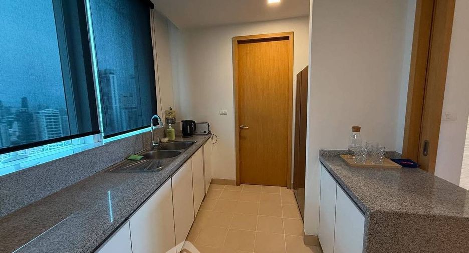 Wohnung zur Miete mit 3 Zimmer in Khlong Toei, Bangkok
