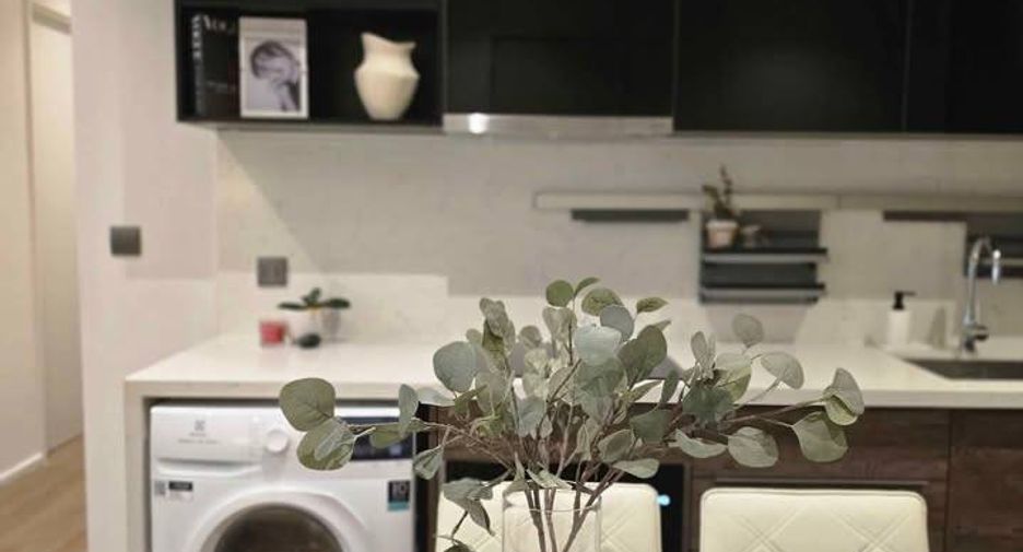 For rent 2 ベッドルーム condo in Pathum Wan, Bangkok