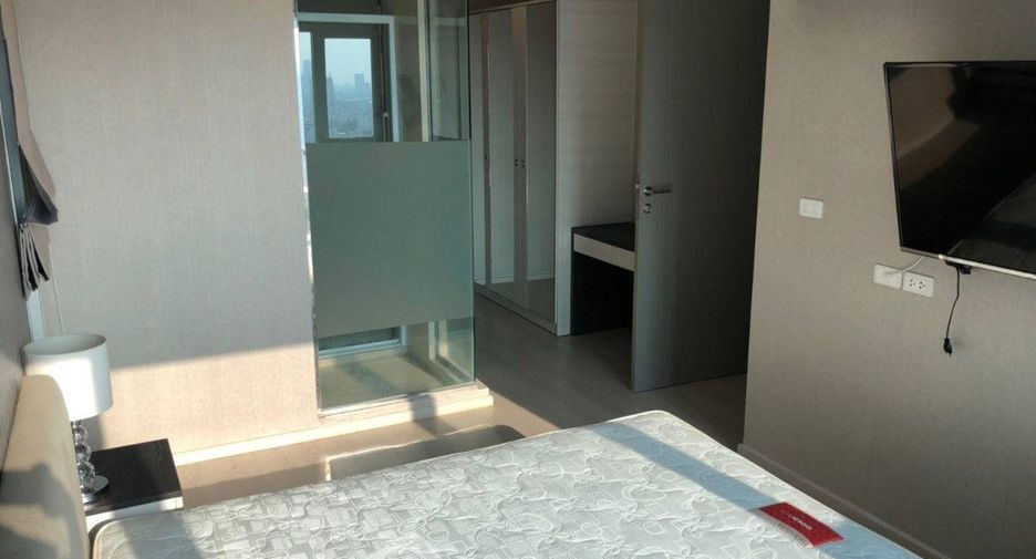 À louer 2 chambres condo à Huai Khwang, Bangkok