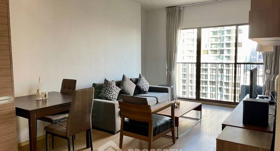 Condo en alquiler de 2 habitaciones en Khlong Toei, Bangkok