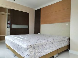 For rent 1 bed condo in Phaya Thai, Bangkok