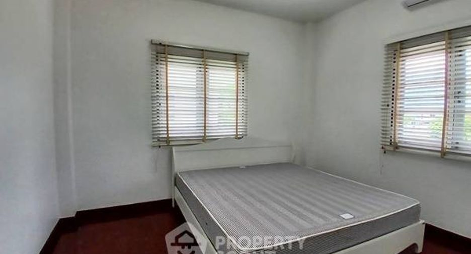 出租 3 卧室 独立屋 在 Lat Krabang, 曼谷
