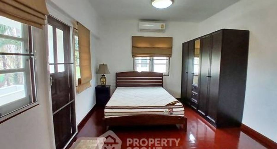 出租 3 卧室 独立屋 在 Lat Krabang, 曼谷