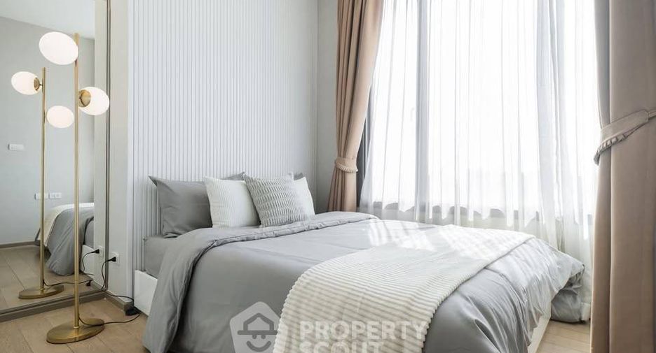 For rent 2 bedrooms condo in Pathum Wan, Bangkok