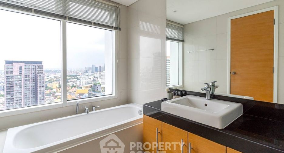 Condo en alquiler de 2 habitaciones en Khlong Toei, Bangkok