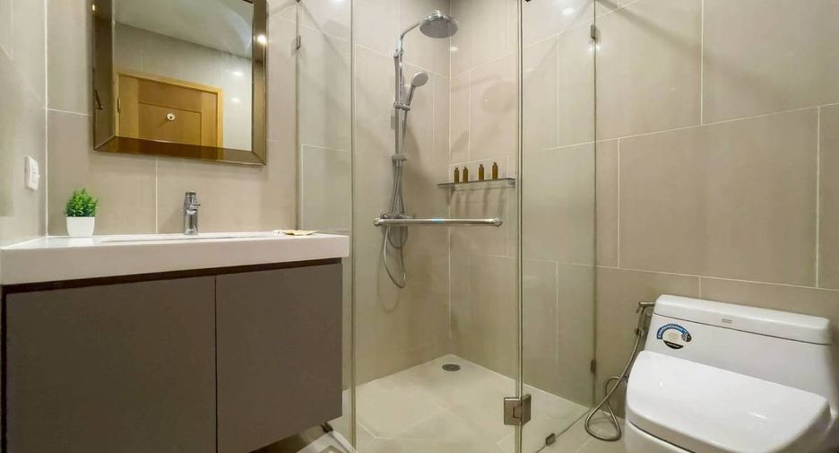 Wohnung zur Miete mit 2 Zimmer in Sathon, Bangkok