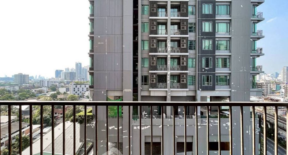 Condo en alquiler de 1 habitaciones en Khlong Toei, Bangkok