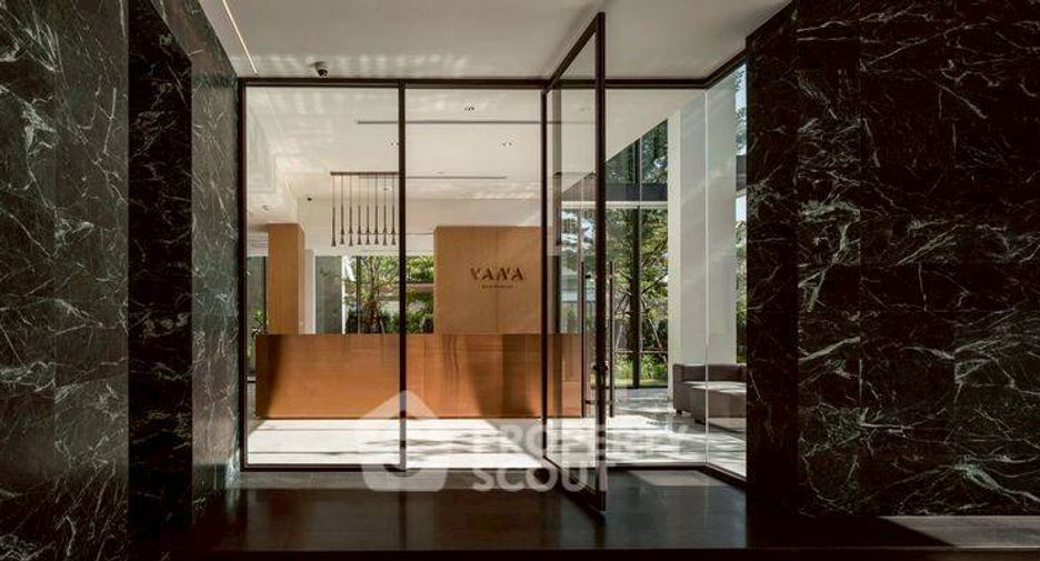 Apartamento en alquiler de 4 habitaciones en Khlong Toei, Bangkok