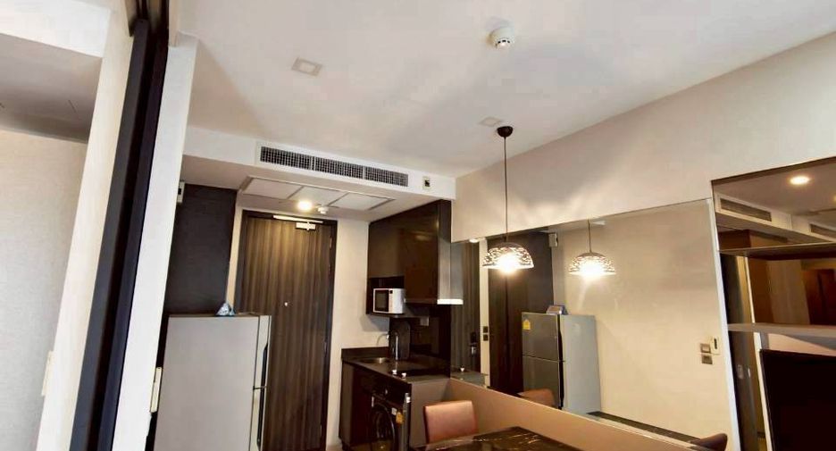 For rent 1 bed condo in Khlong Toei, Bangkok