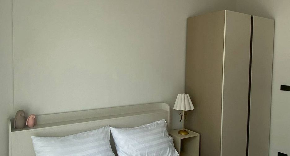 Casa en alquiler de 4 habitaciones en Din Daeng, Bangkok