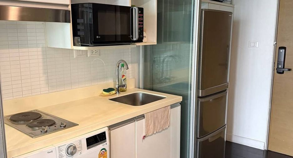 For rent 1 bed condo in Khlong Toei, Bangkok