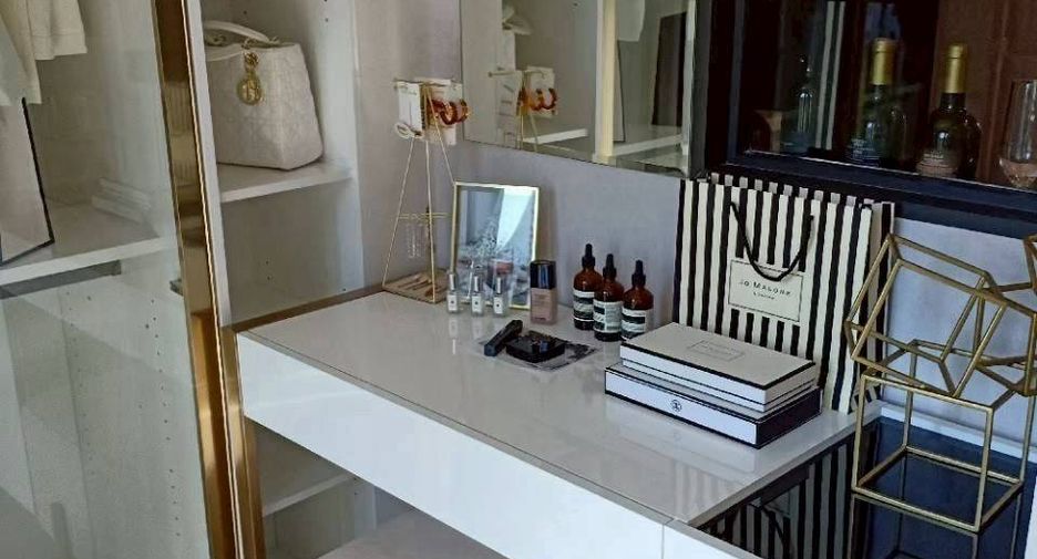 Condo en alquiler de 1 habitaciones en Pathum Wan, Bangkok
