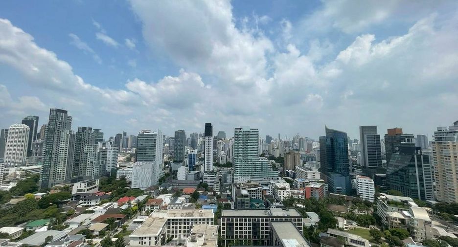 À louer 1 chambre condo à Watthana, Bangkok