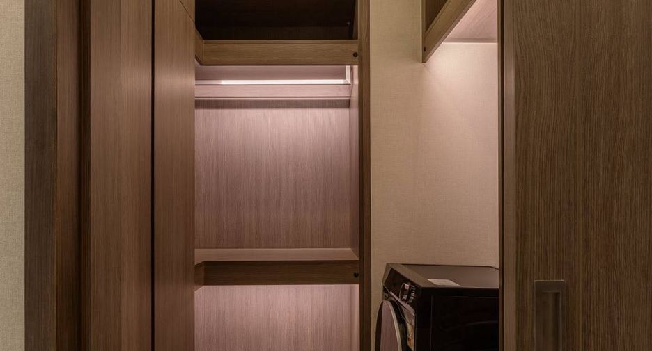 Condo en alquiler de 2 habitaciones en Khlong Toei, Bangkok