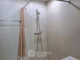 Аренда 3 спальни кондо в Хуаи Кхщанг, Бангкок