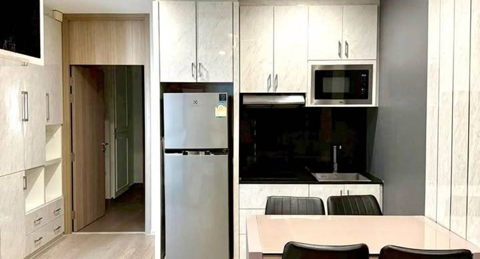 Condo en alquiler de 1 habitaciones en Pathum Wan, Bangkok