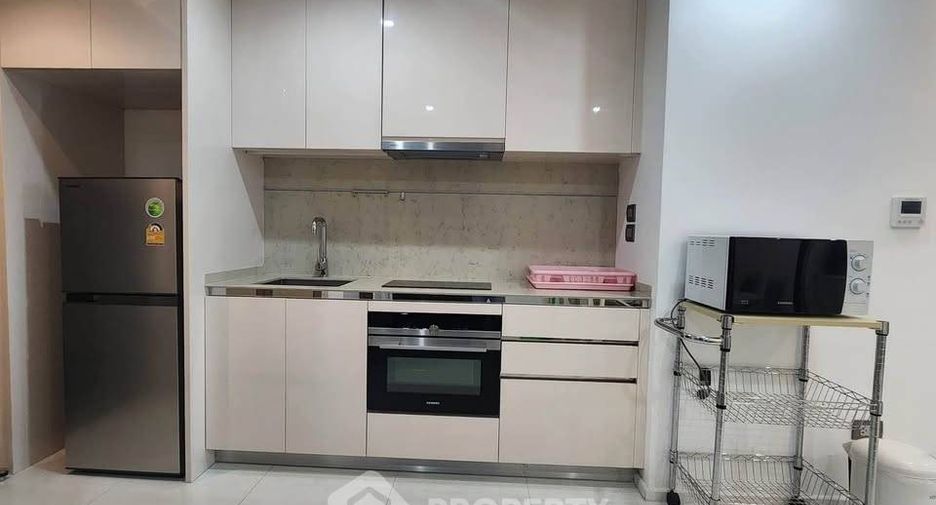 Condo en alquiler de 1 habitaciones en Sathon, Bangkok